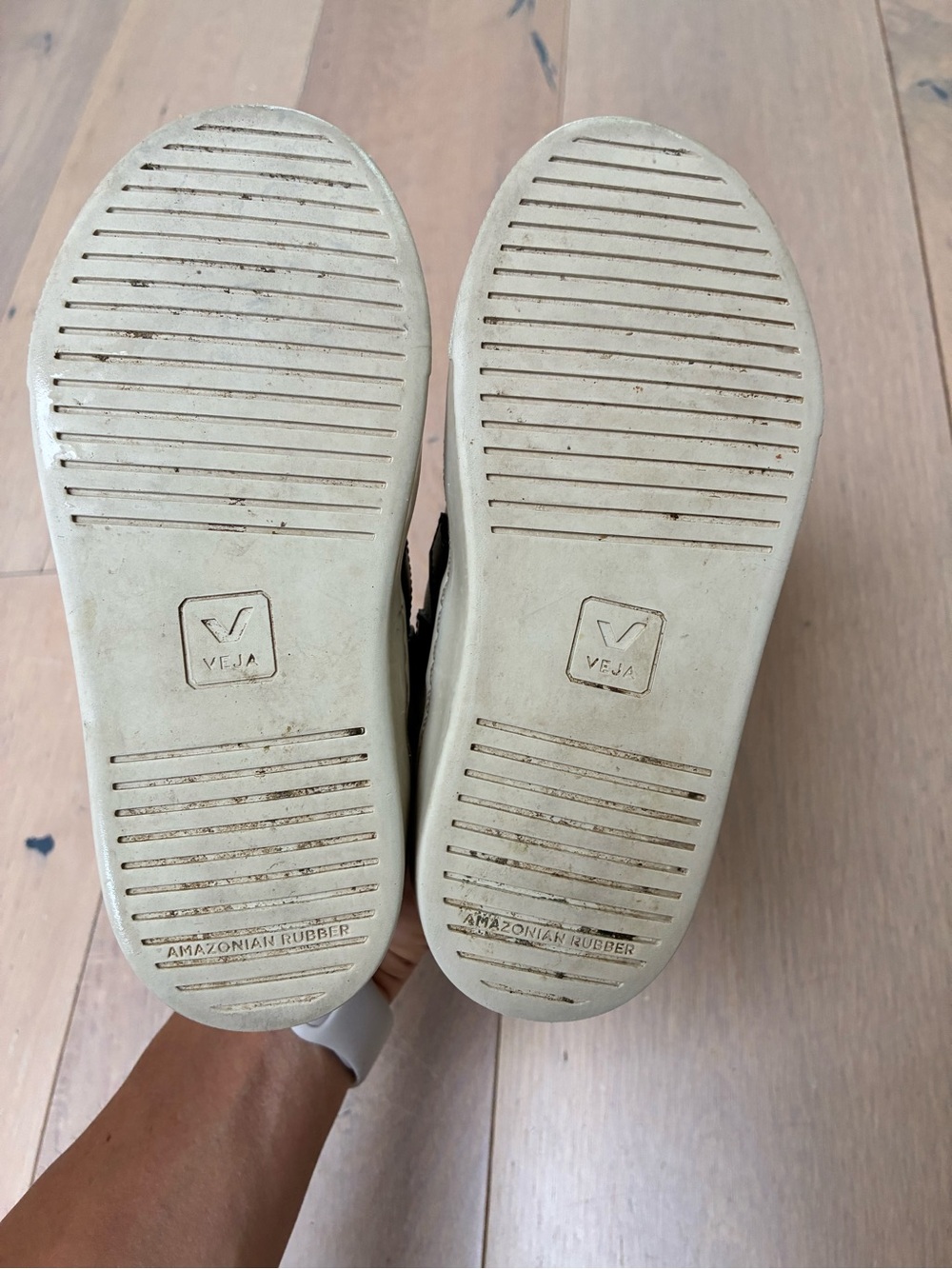 Veja sneakers - Picture 3 of 4